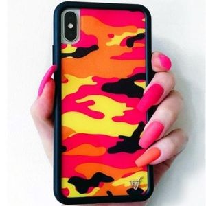 WILDFLOWER NEON CAMO IPHONE XS MAX CASE